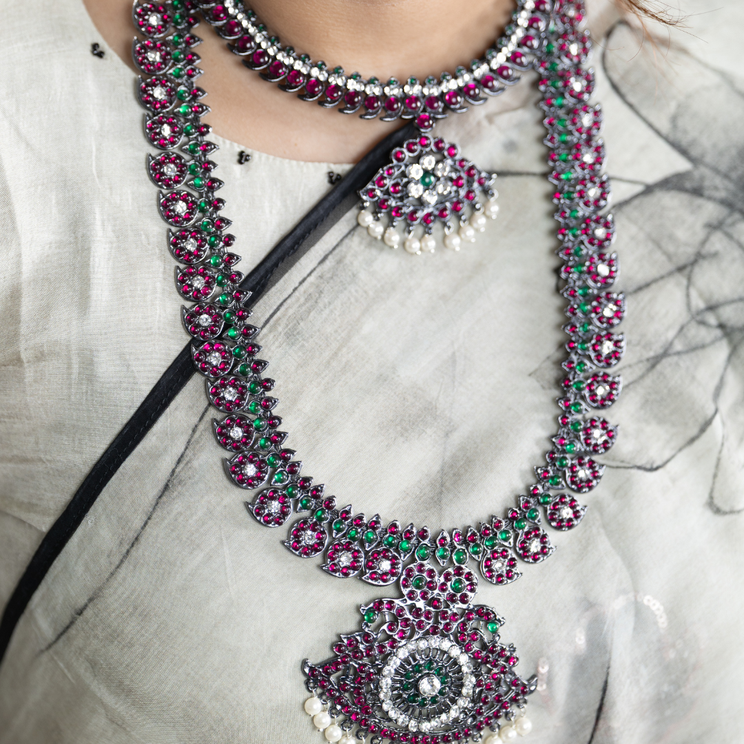 Black finish precious kemp Bharatanatyam Jewellery Mango design