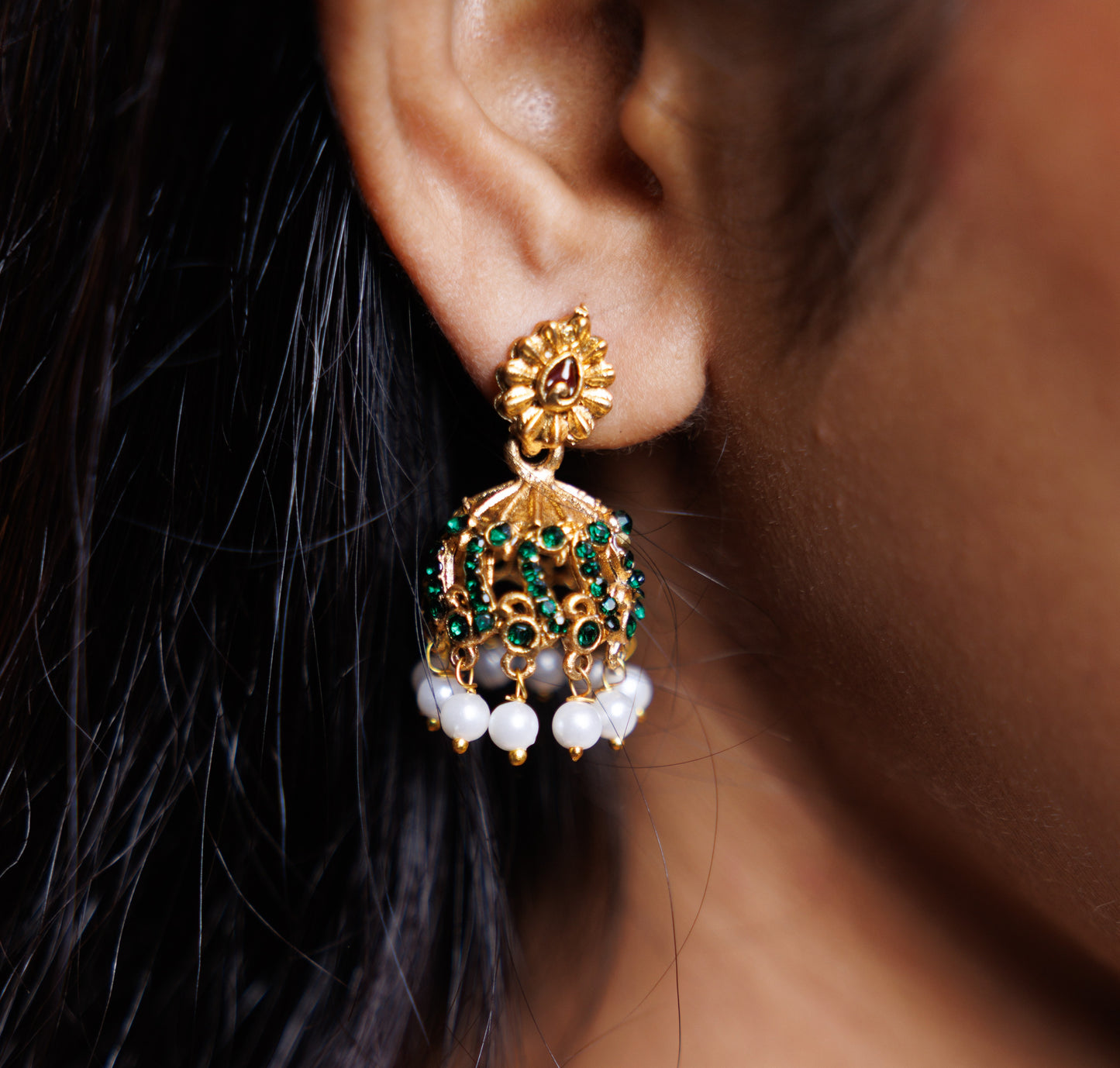 Emerald Green Peacock-Inspired Necklace Set with Pearl Drops