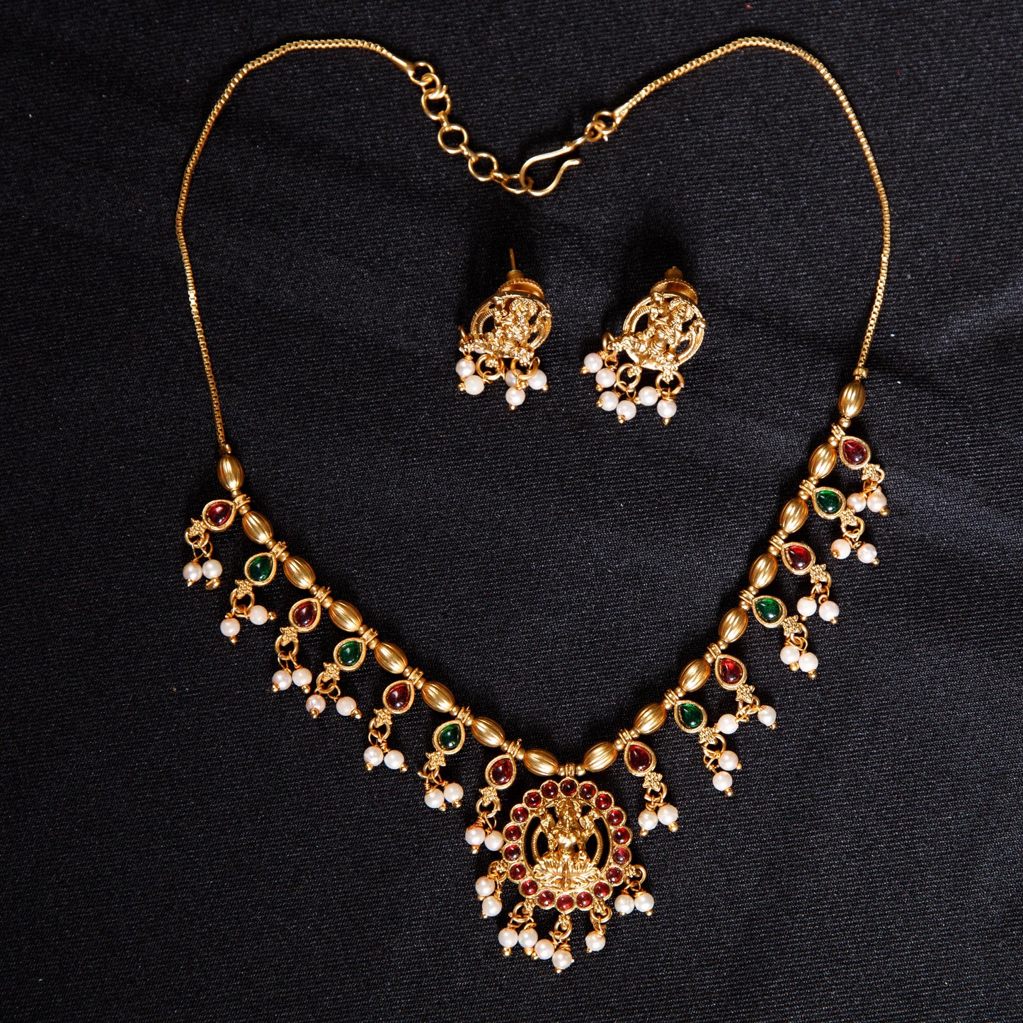 Traditional Lakshmi Nakshi Necklace Set