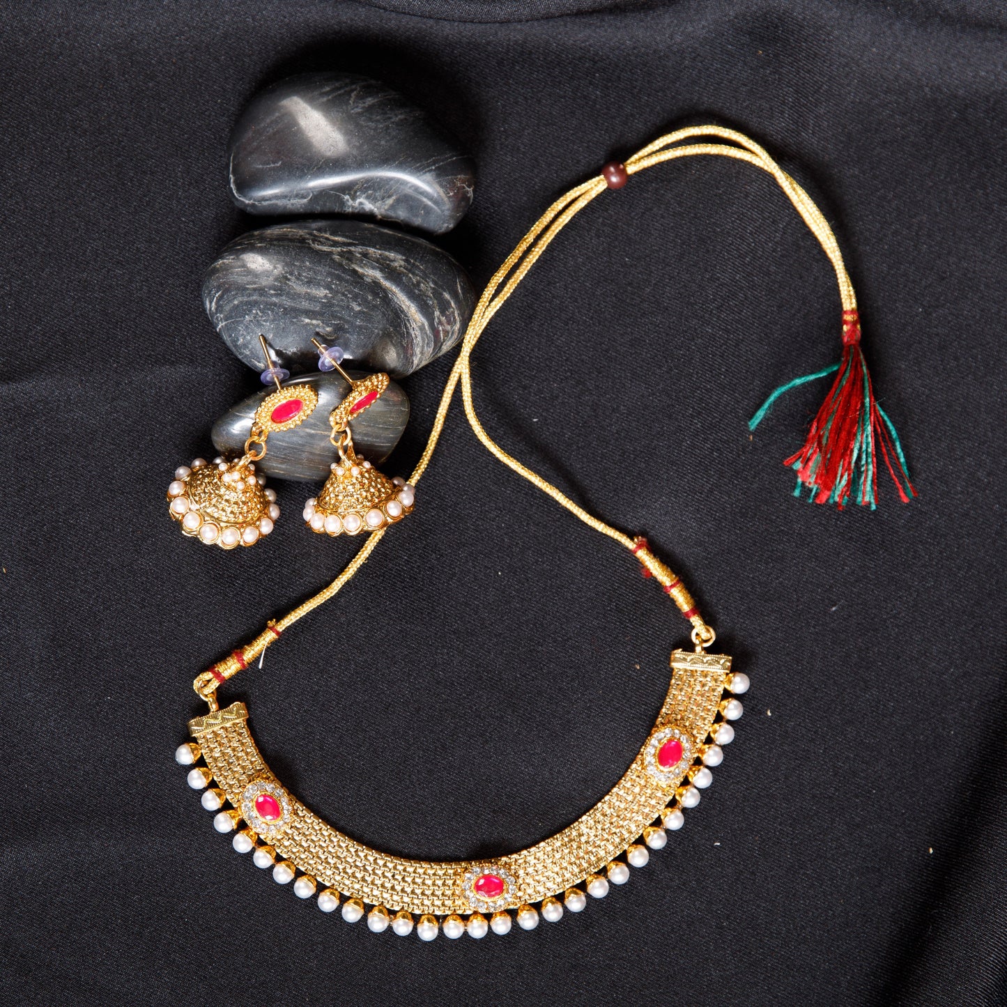 Elegant Ruby & Pearl Necklace Set
