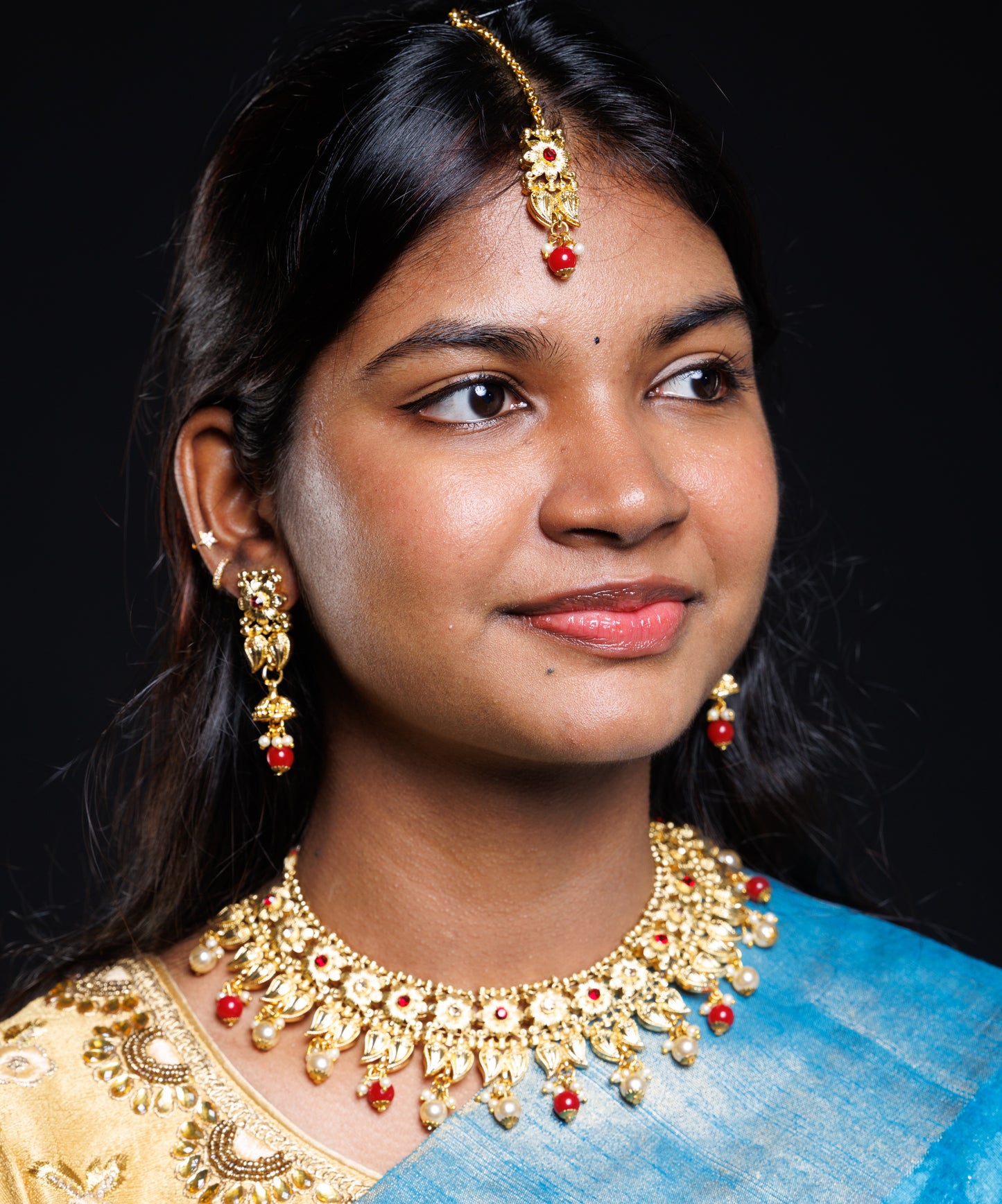 Antique Gold Floral Statement Necklace Set with Maang Tikka