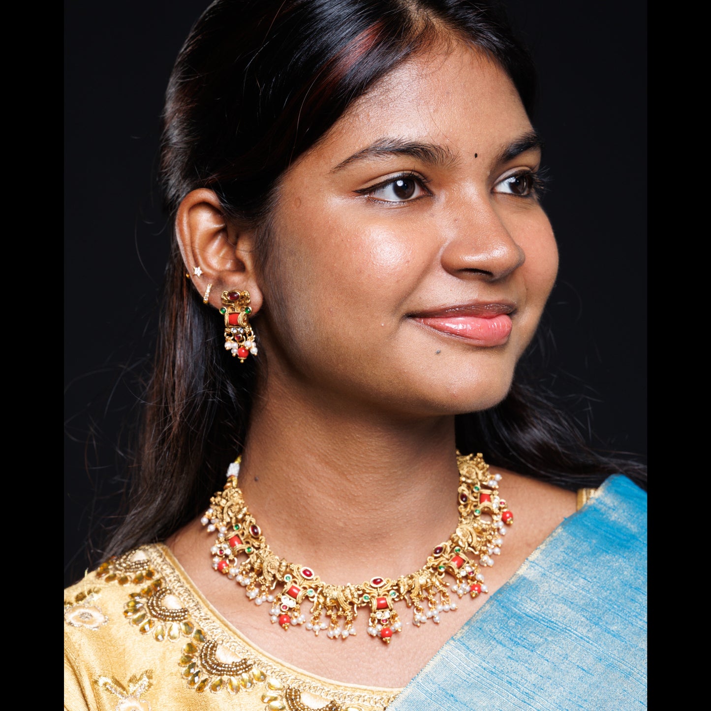 Traditional Kundan Meenakari Necklace Set