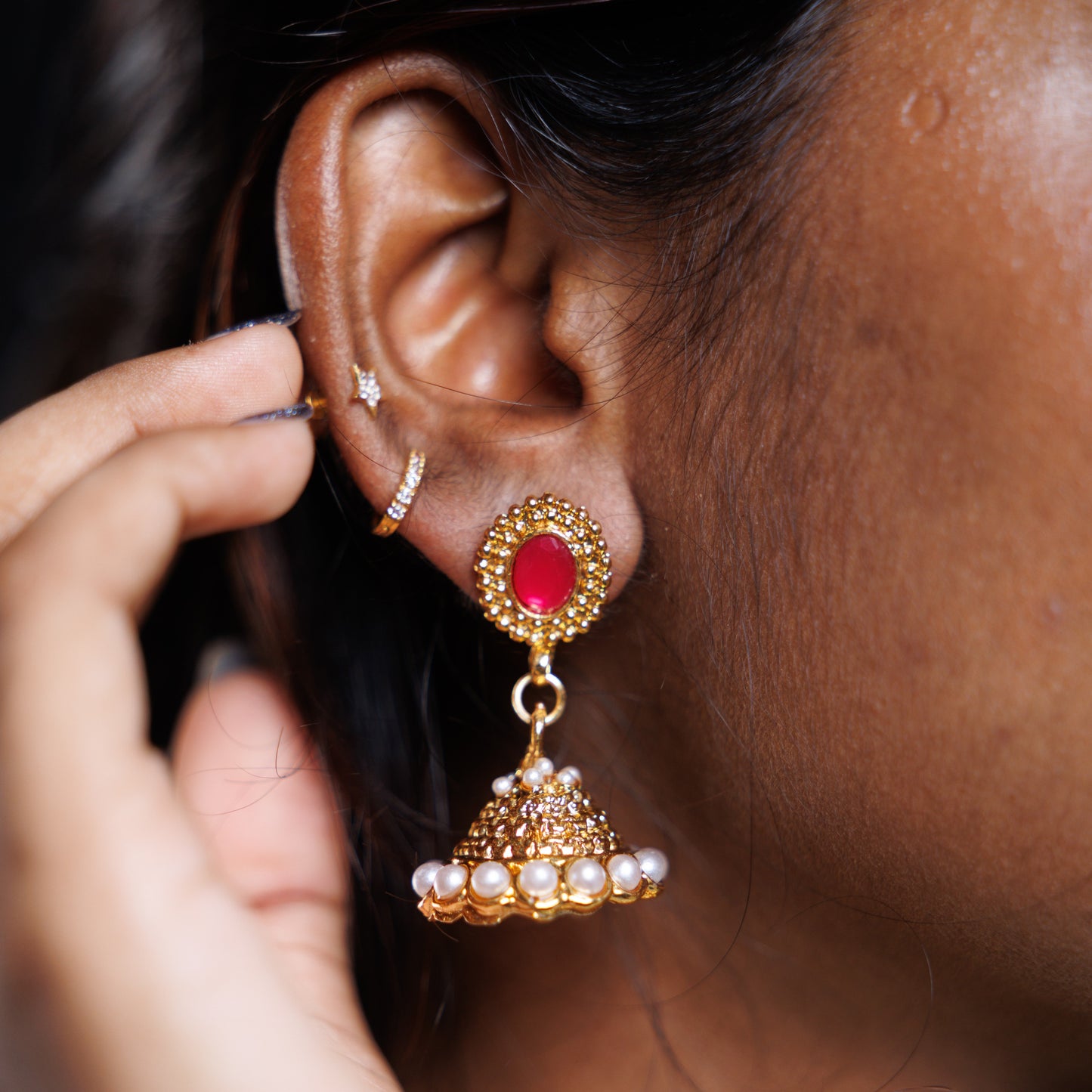 Elegant Ruby & Pearl Necklace Set
