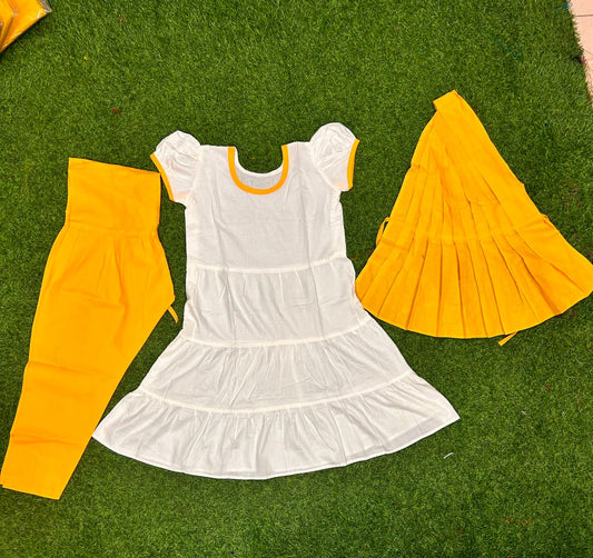 Sarva Bharatanatyam Uniform – Readymade (Exclusive for Sarva Fine Arts Students)